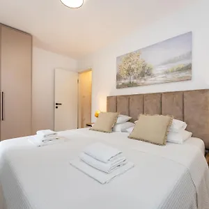 Almaris Mandre